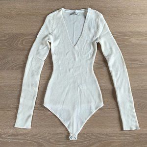 NWT Abercrombie and Fitch Long-sleeve V-neck Bodysuit